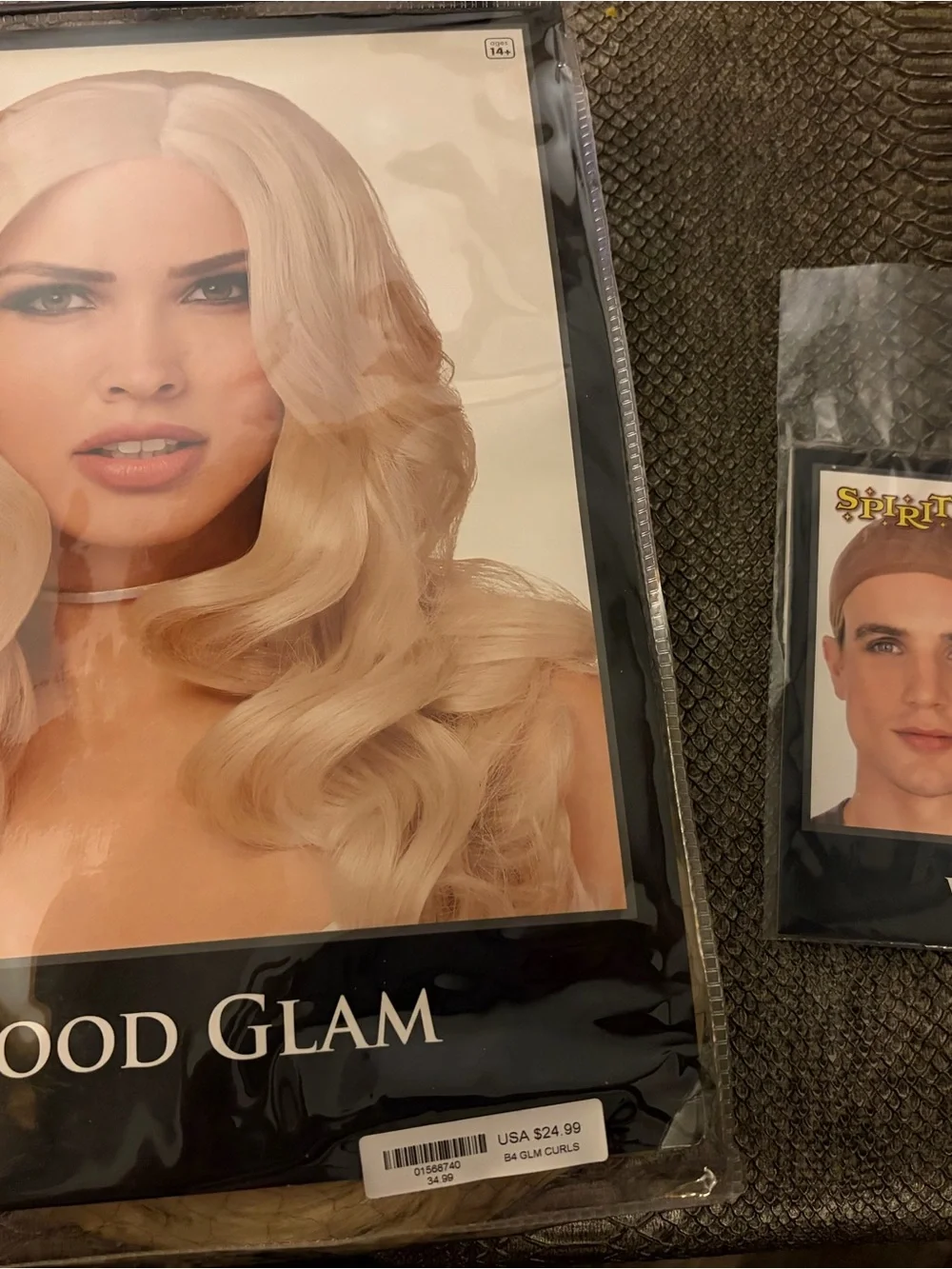 Hollywood Glam Blonde Women's Wig - Soft Cream Blonde and wig cap brand new
